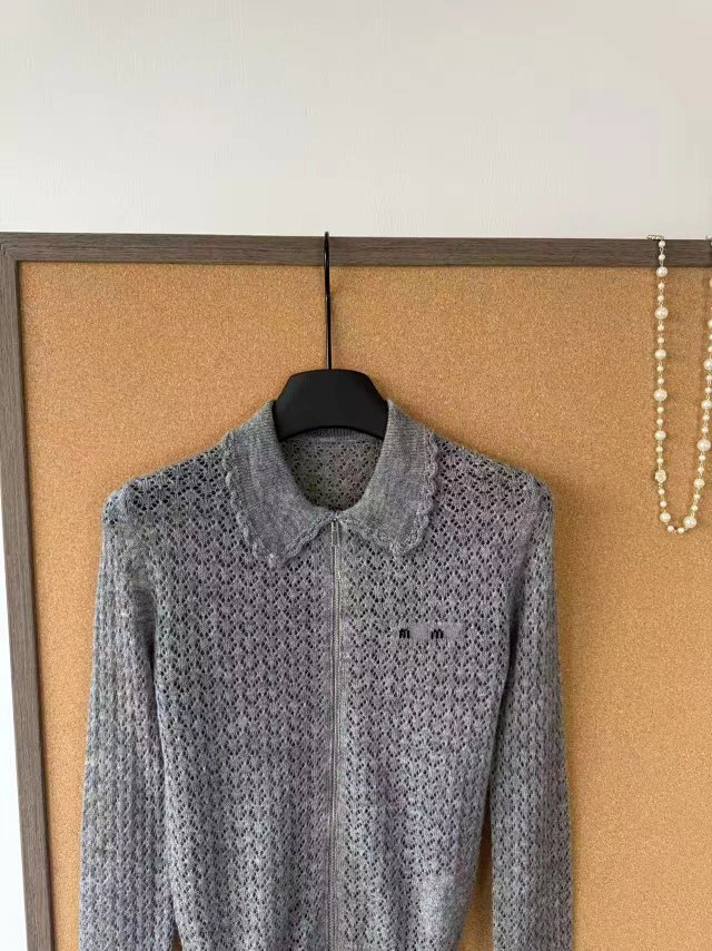 Cashmere and silk cardigan: seller detail photo 3