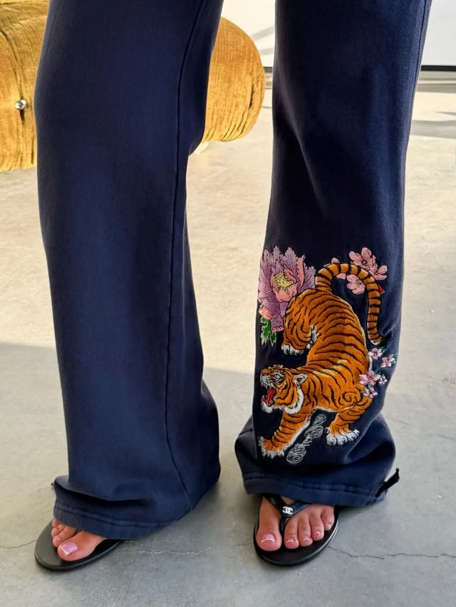 Hidden Cult Suits: seller detail photo 6