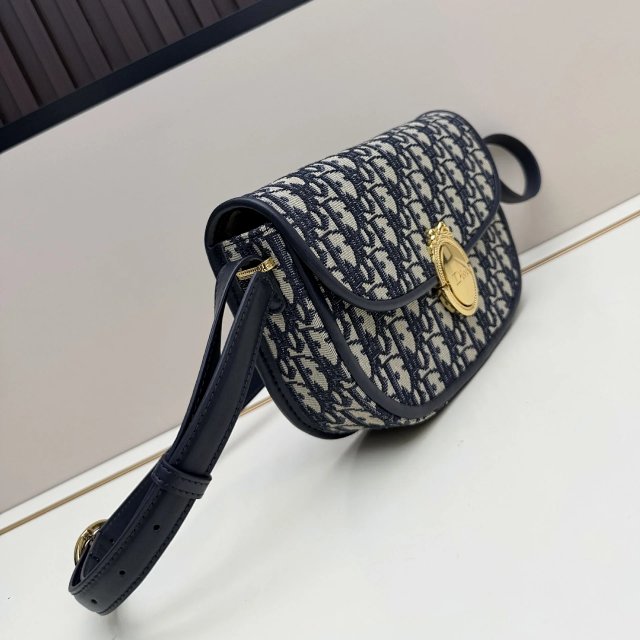 Dior: seller detail photo 5
