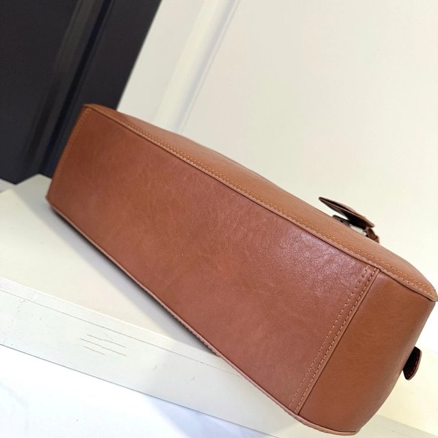 Miumiu: seller detail photo 5