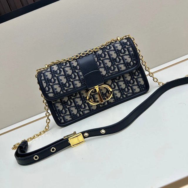 Dior: seller detail photo 2