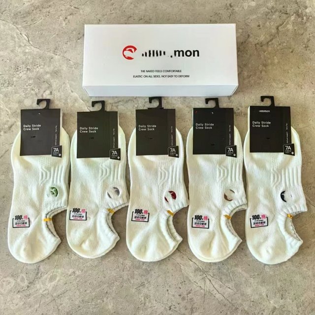 Lululemon Mid‐calf sports socks: seller detail photo 1