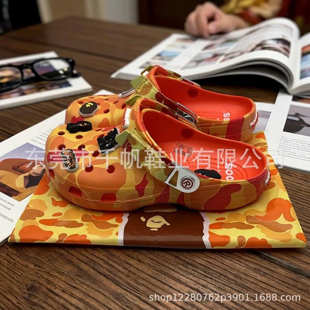 Crocs Shoes: seller detail photo 3