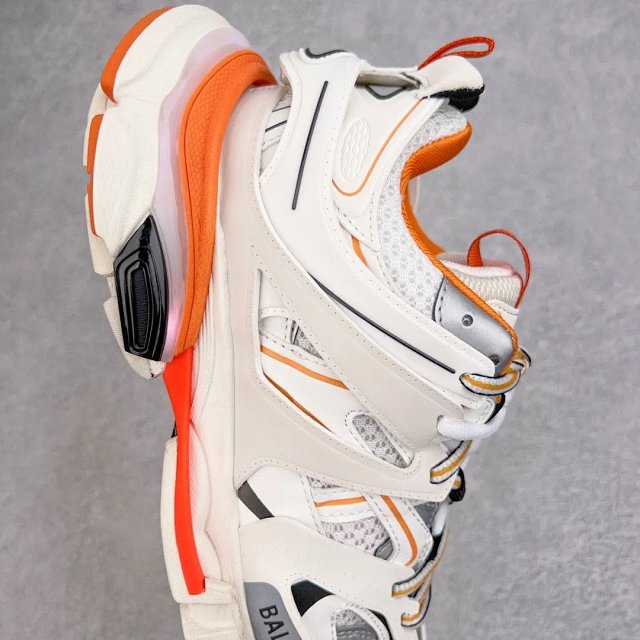 Balenciaga Shoes: seller detail photo 8