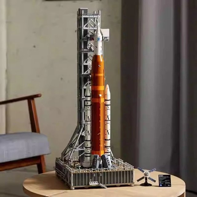 Compatible with LEGO Icons NASA Artemis Space Launch System building set: seller detail photo 4