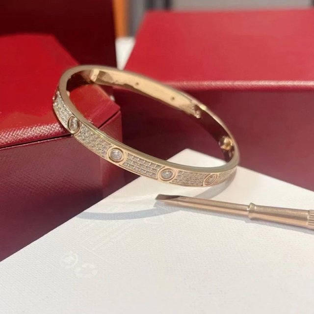 Cartier LOVE Bracelets: seller detail photo 5