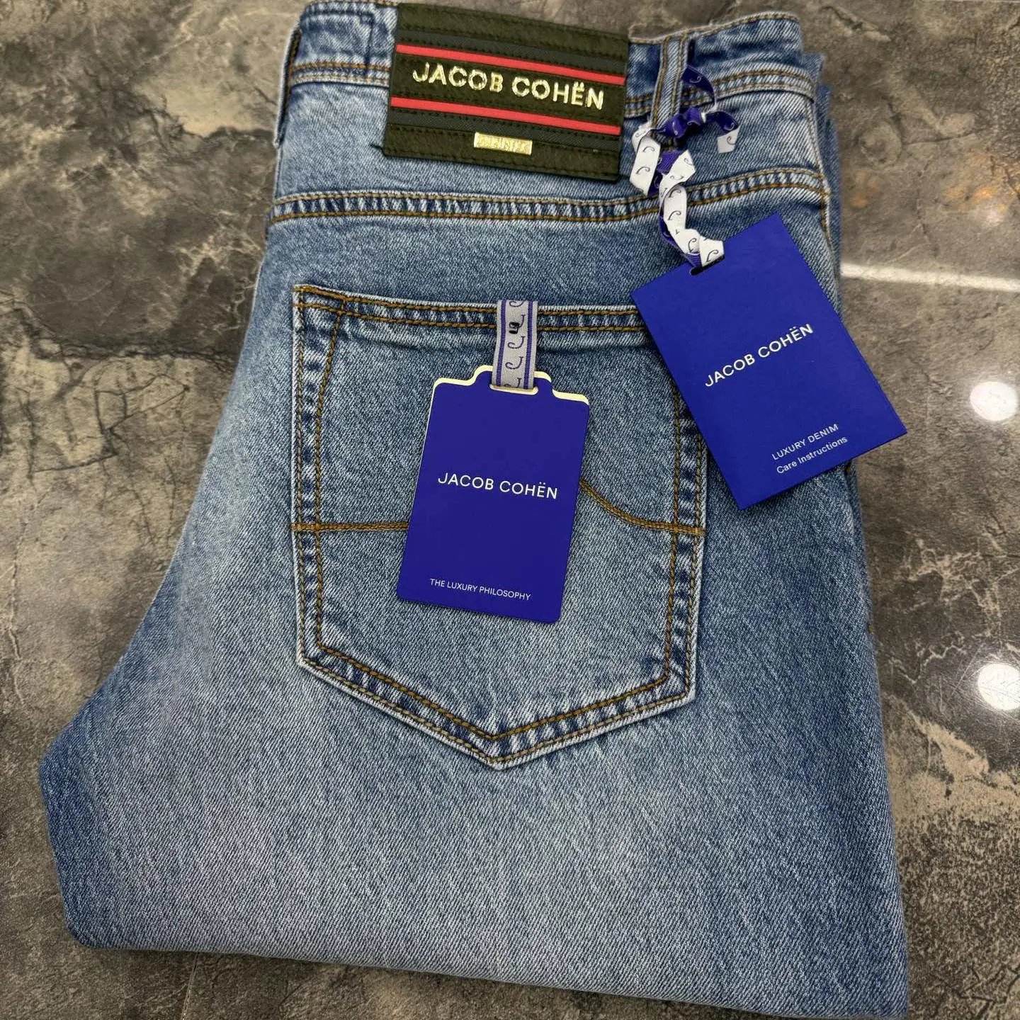 2026 Ja * ob Spring/Summer New Jeans European Station Men's Denim High Quality Light Luxury Straight Tube Luxury Italy