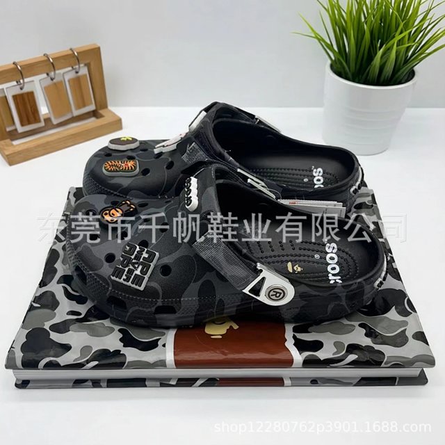 Crocs Shoes: seller detail photo 2