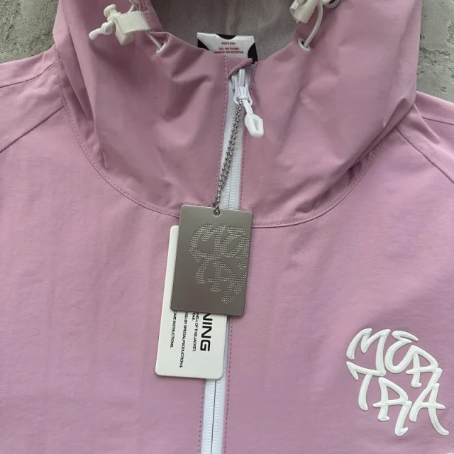 MUTA Jackets Hooded zip-up shell jacket with multiple zip pockets product detail image 9