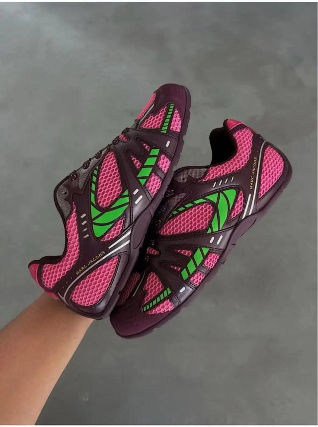 Marc Jacobs The 72 Spring: seller detail photo 8