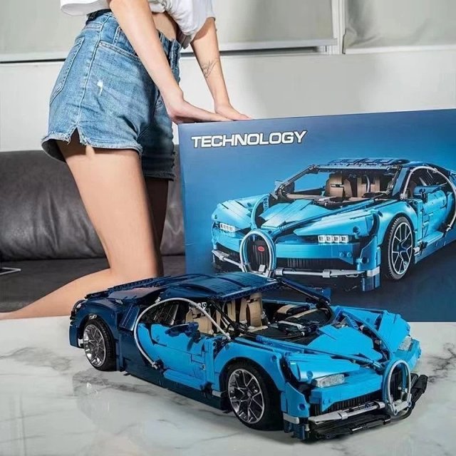 High-difficulty Technic-style building block sports car toy compatible with LEGO Bugatti Veyron: seller detail photo 4