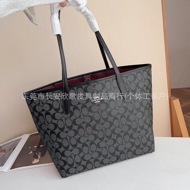 Coach City Tote: seller detail photo 1