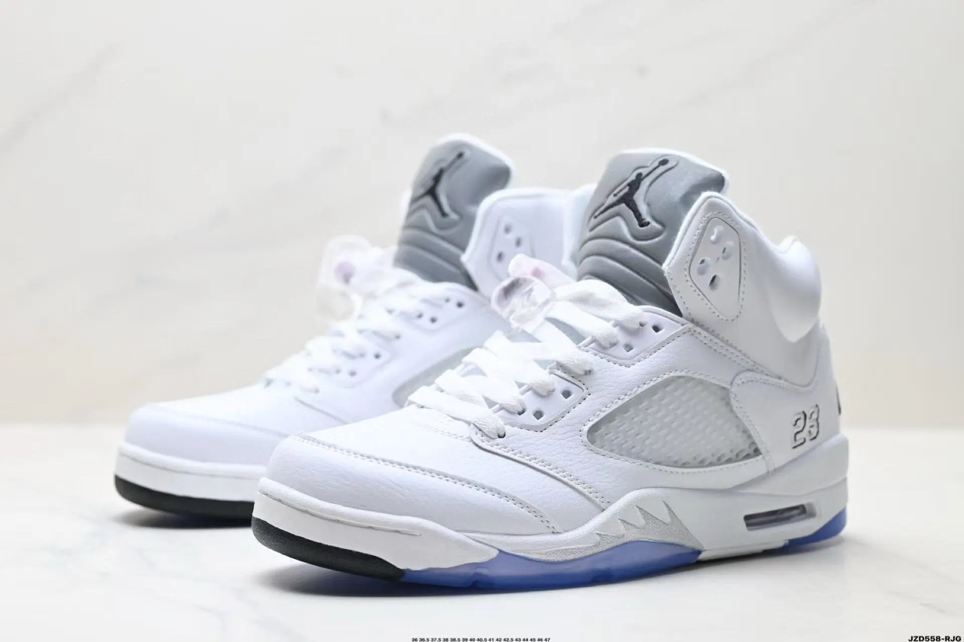 White hq7978-103