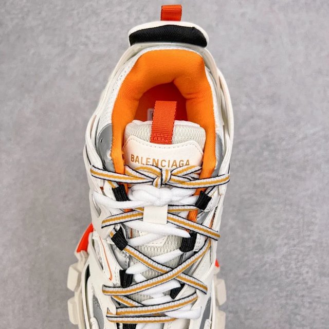 Balenciaga Shoes: seller detail photo 7