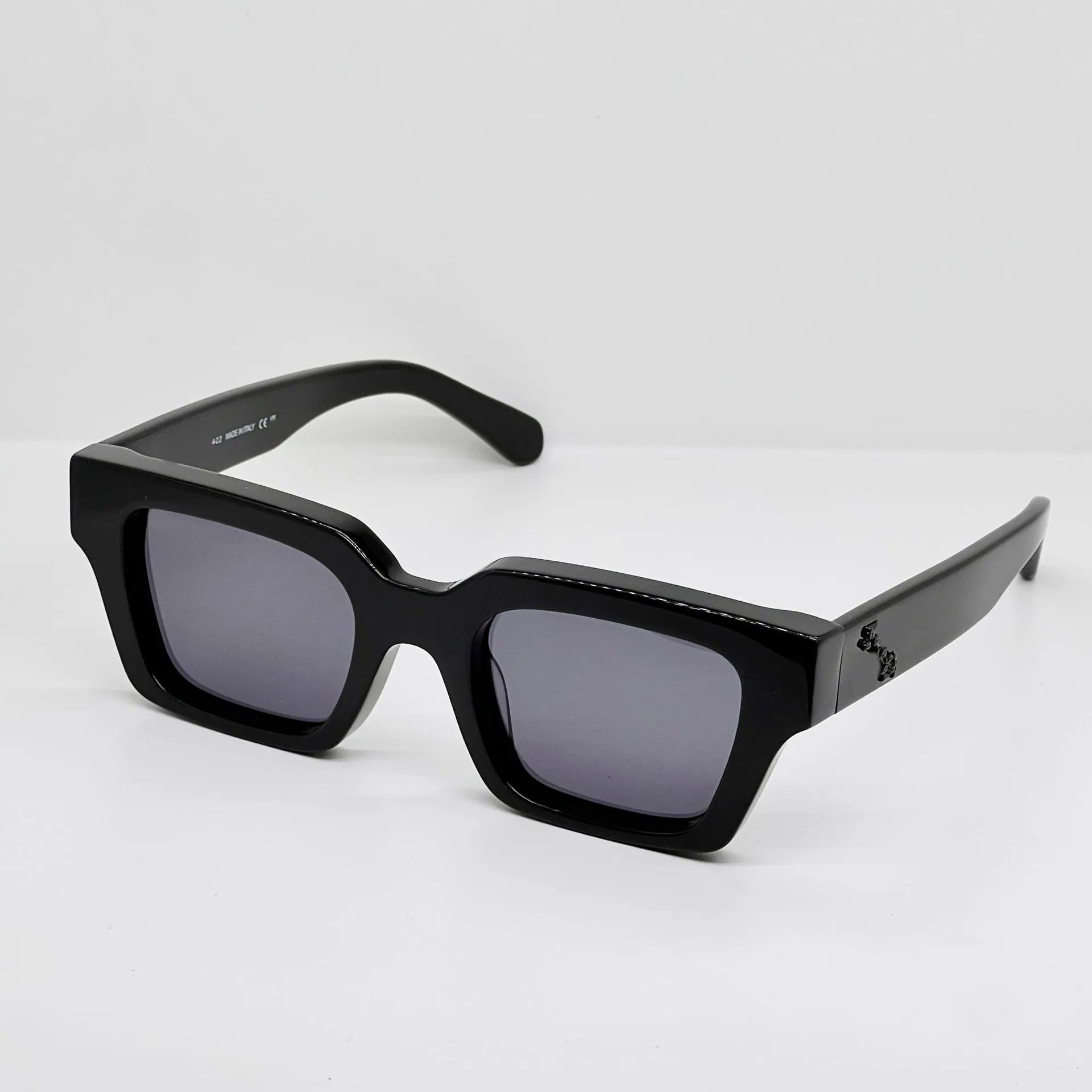 Black Frame Black Lens Black Text (No Case)