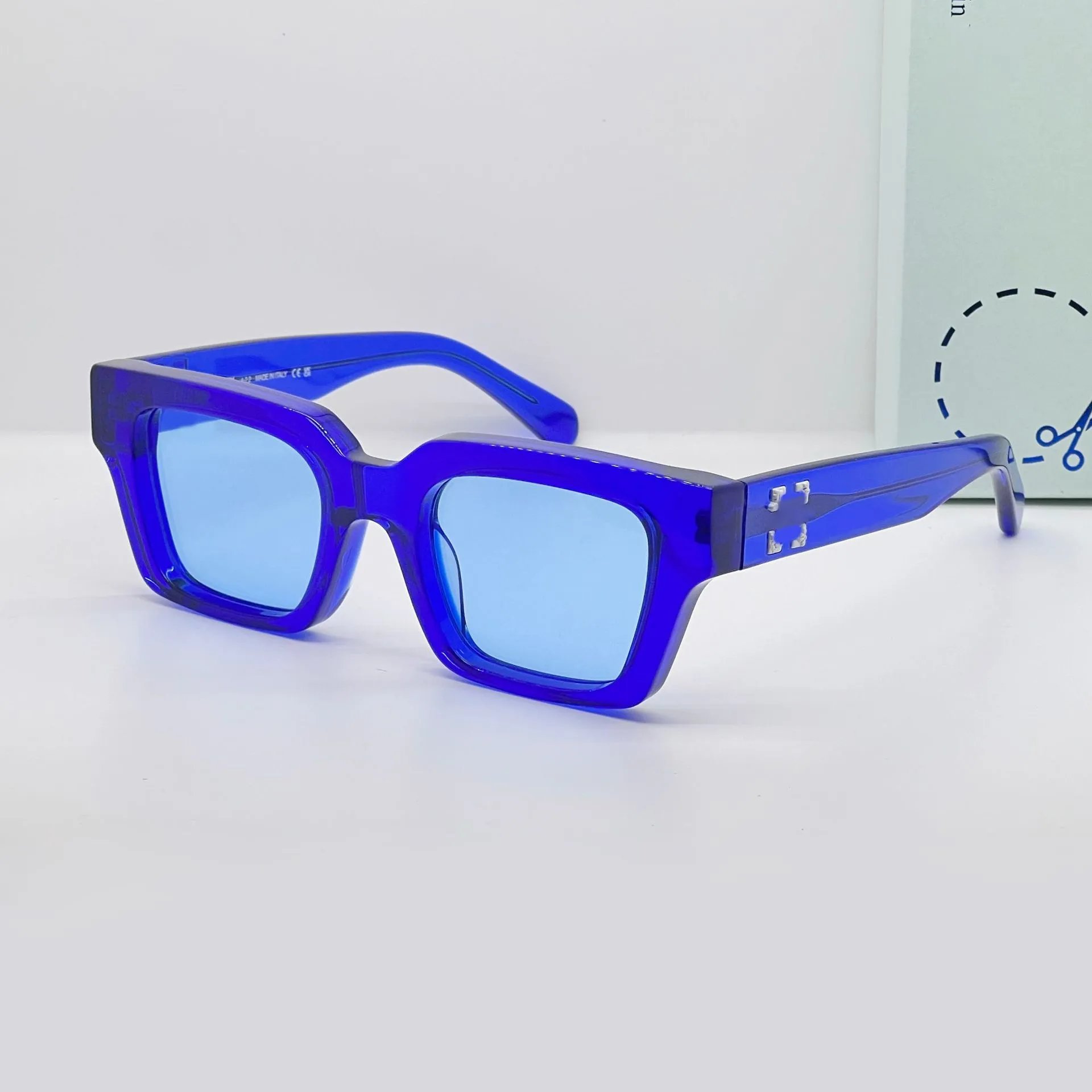 Blue Frame Blue Lens (No Case)