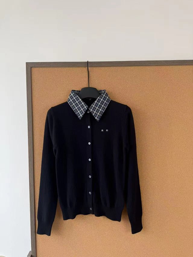 Cashmere cardigan: seller detail photo 2