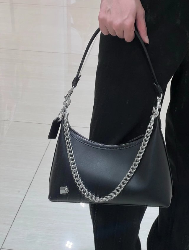 Coach-Juliet: seller detail photo 2