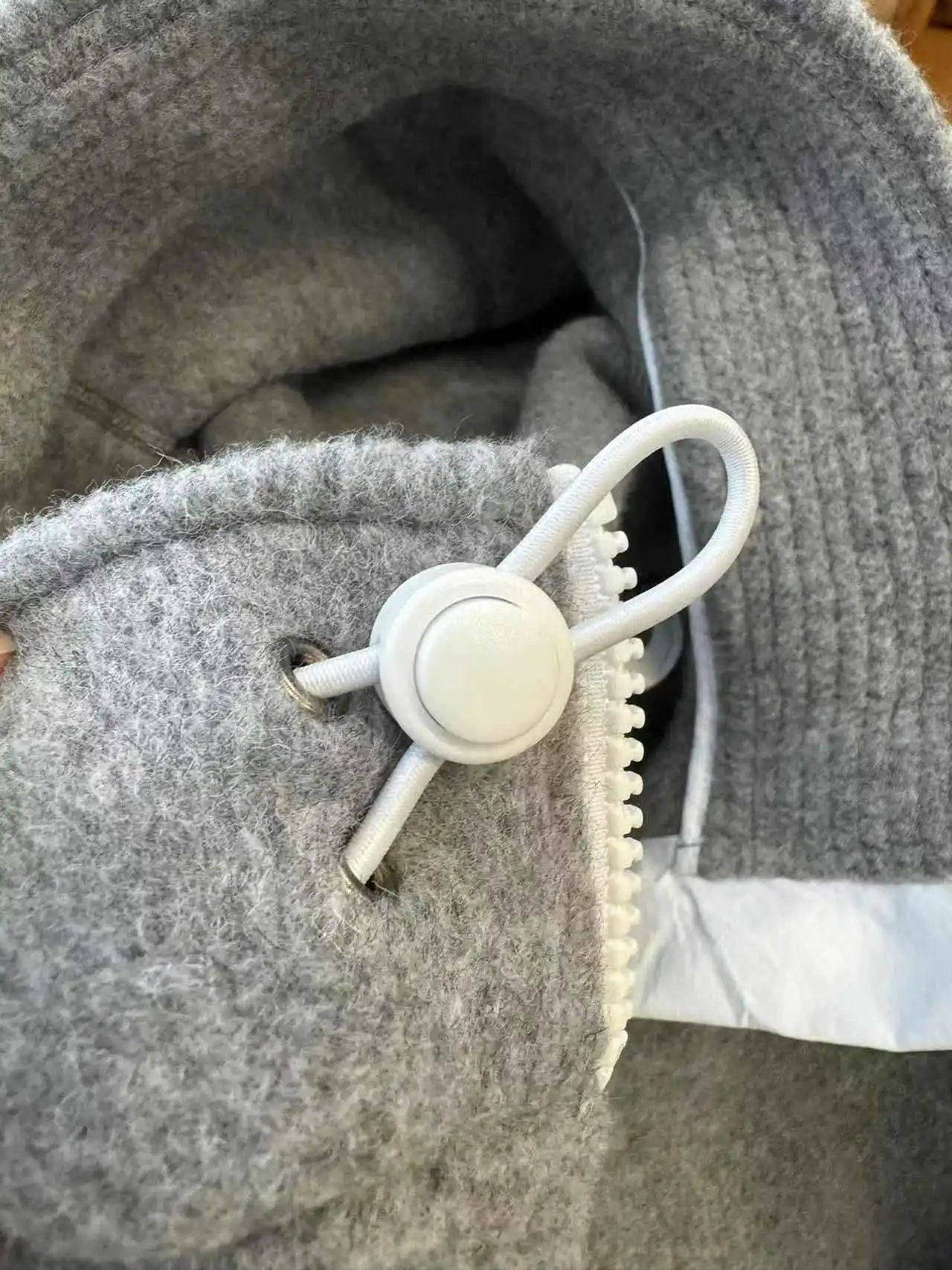 AMI Paris Hooded Fleece Jacket Gray Outerwear - 12