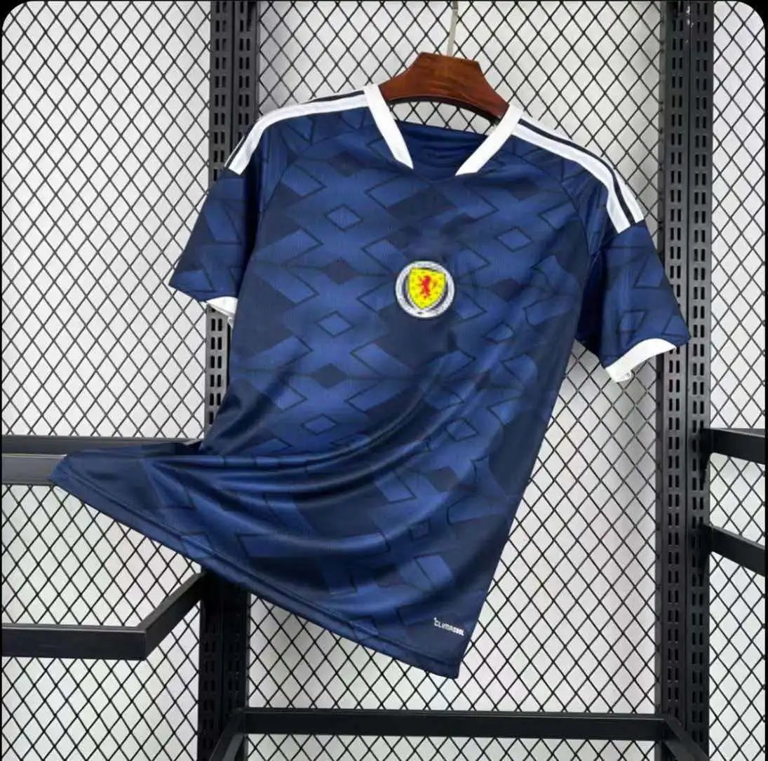 CBF Colombia National Team Retro Jersey Coral Striped Football Shirt Jersey - 2