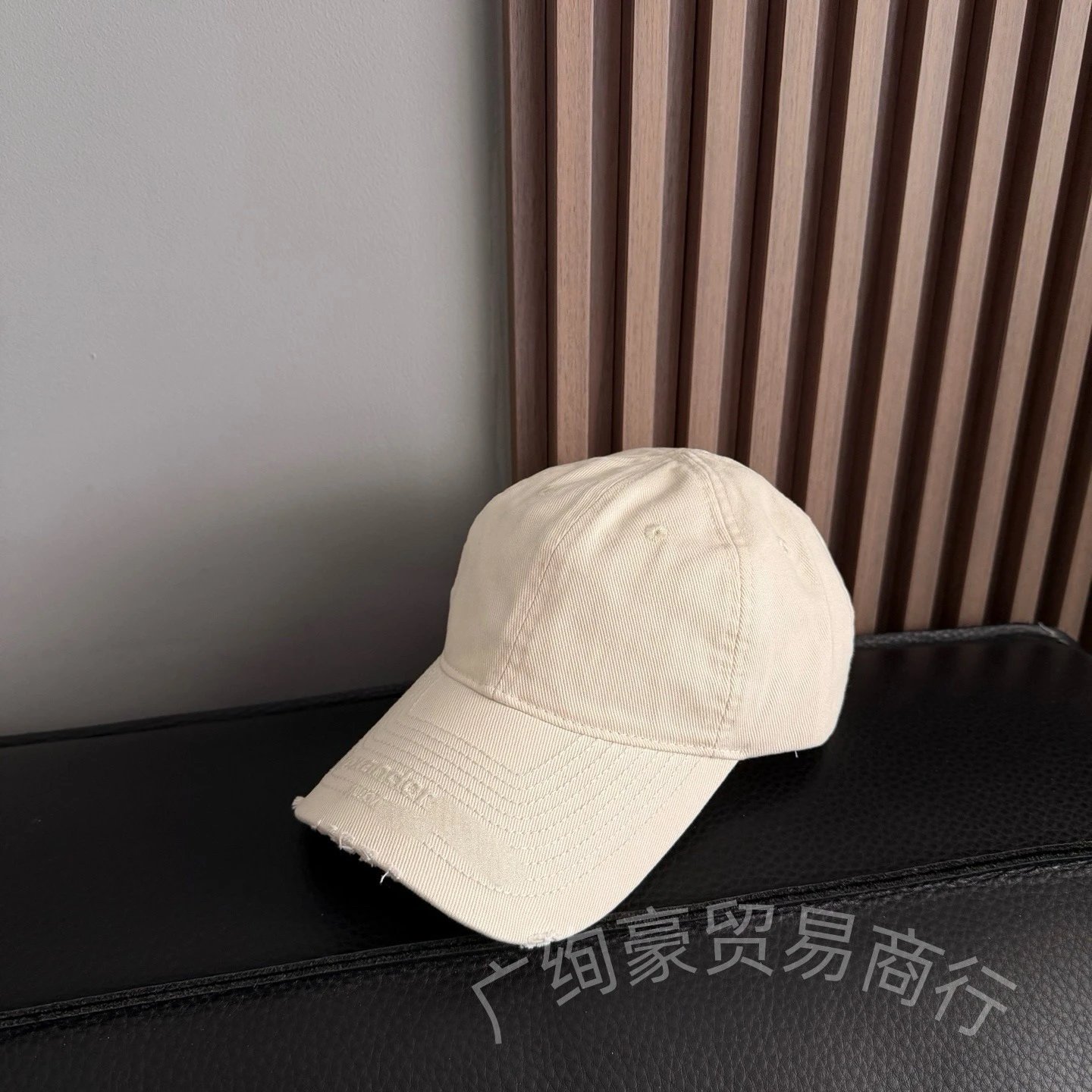 Design Distressed Washed Gray Baseball Cap - 8