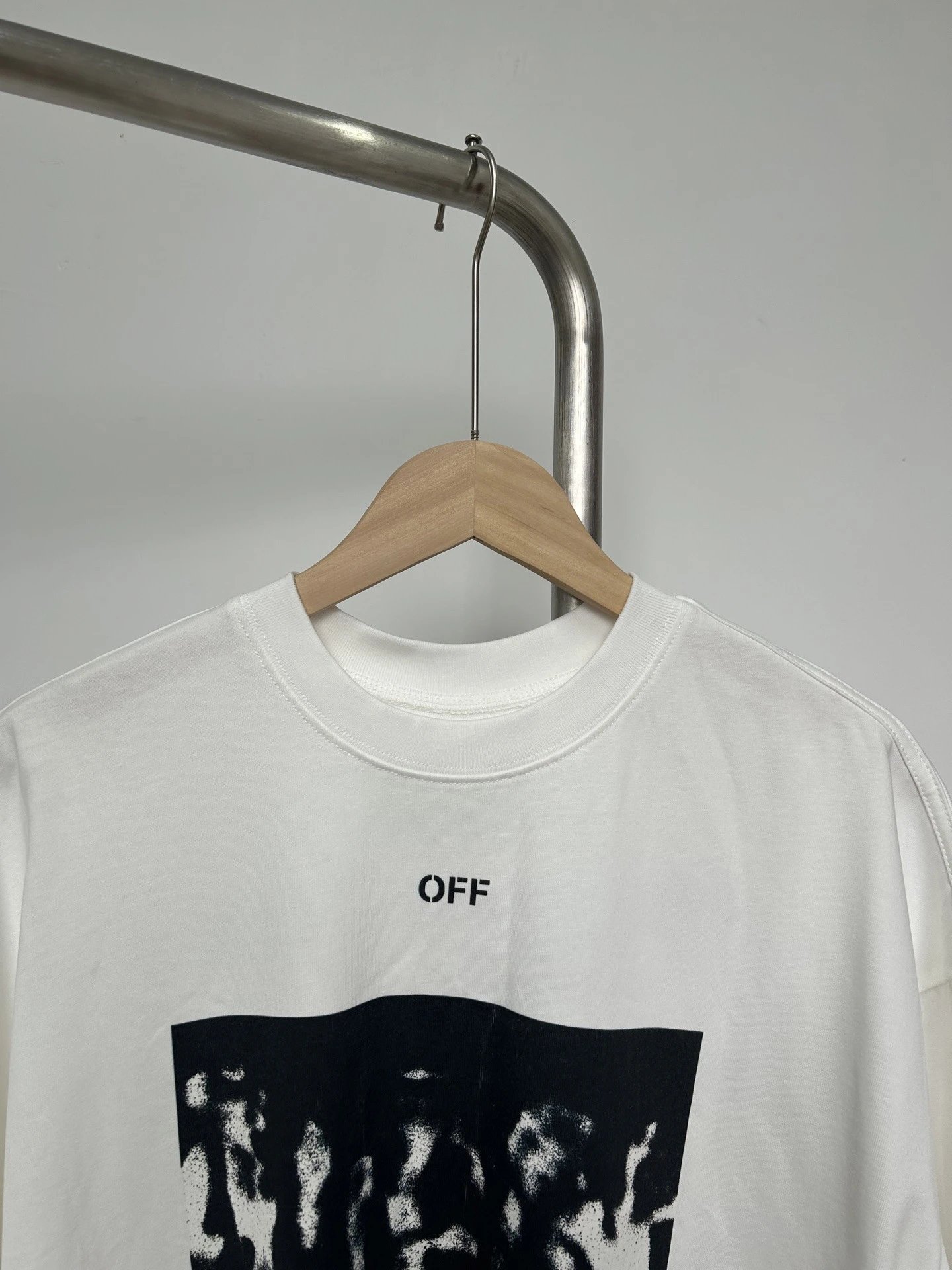 Off-White Arrow Print T-Shirt Black - 24