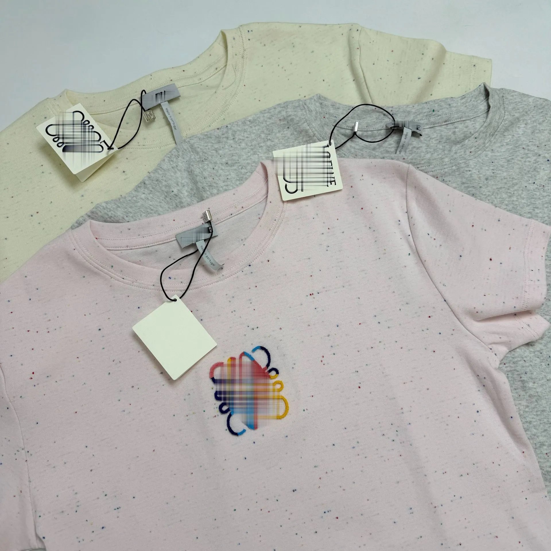 Design Speckled Pink T-Shirt with Abstract Rainbow Logo - 9