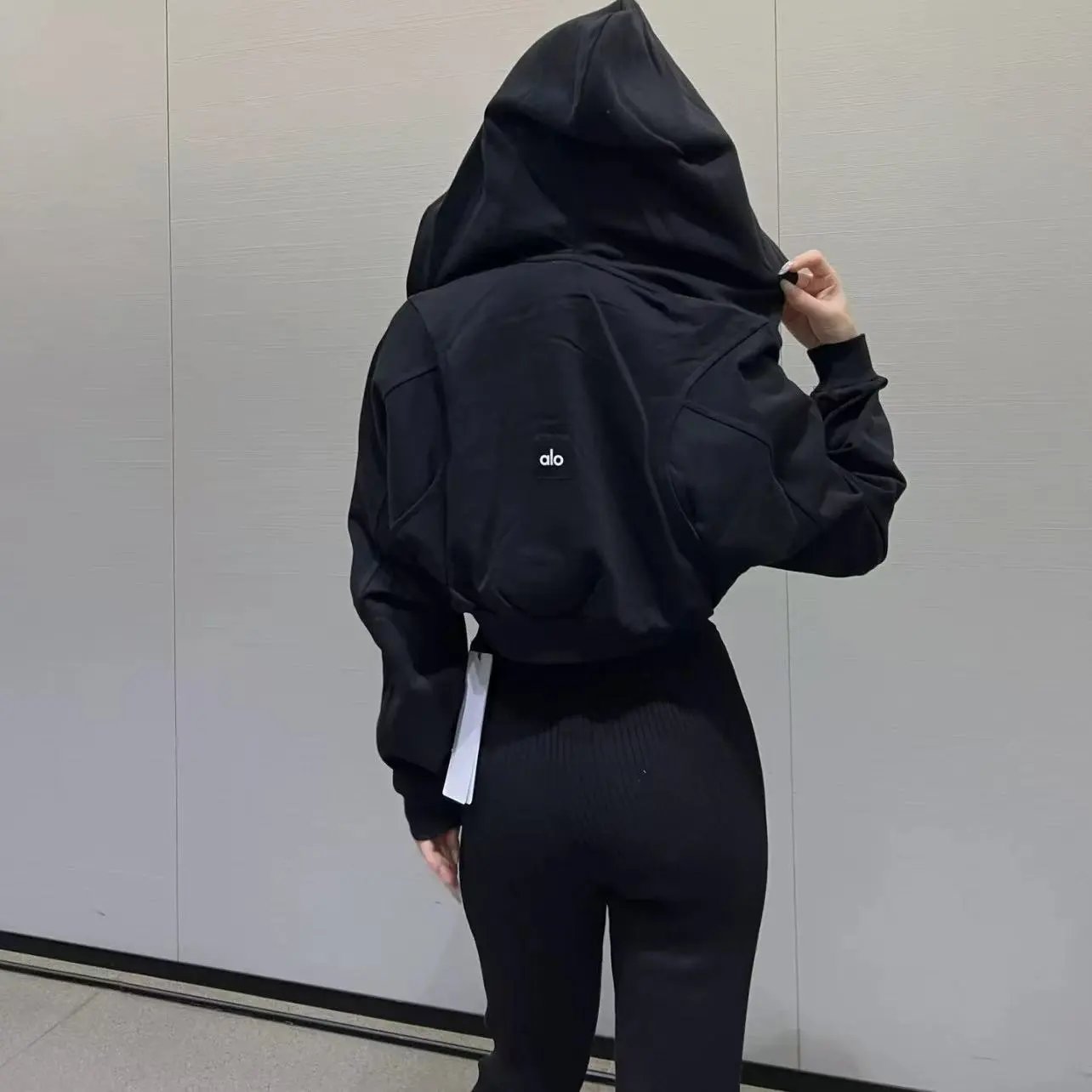 Design Cropped Hoodie Black - 6