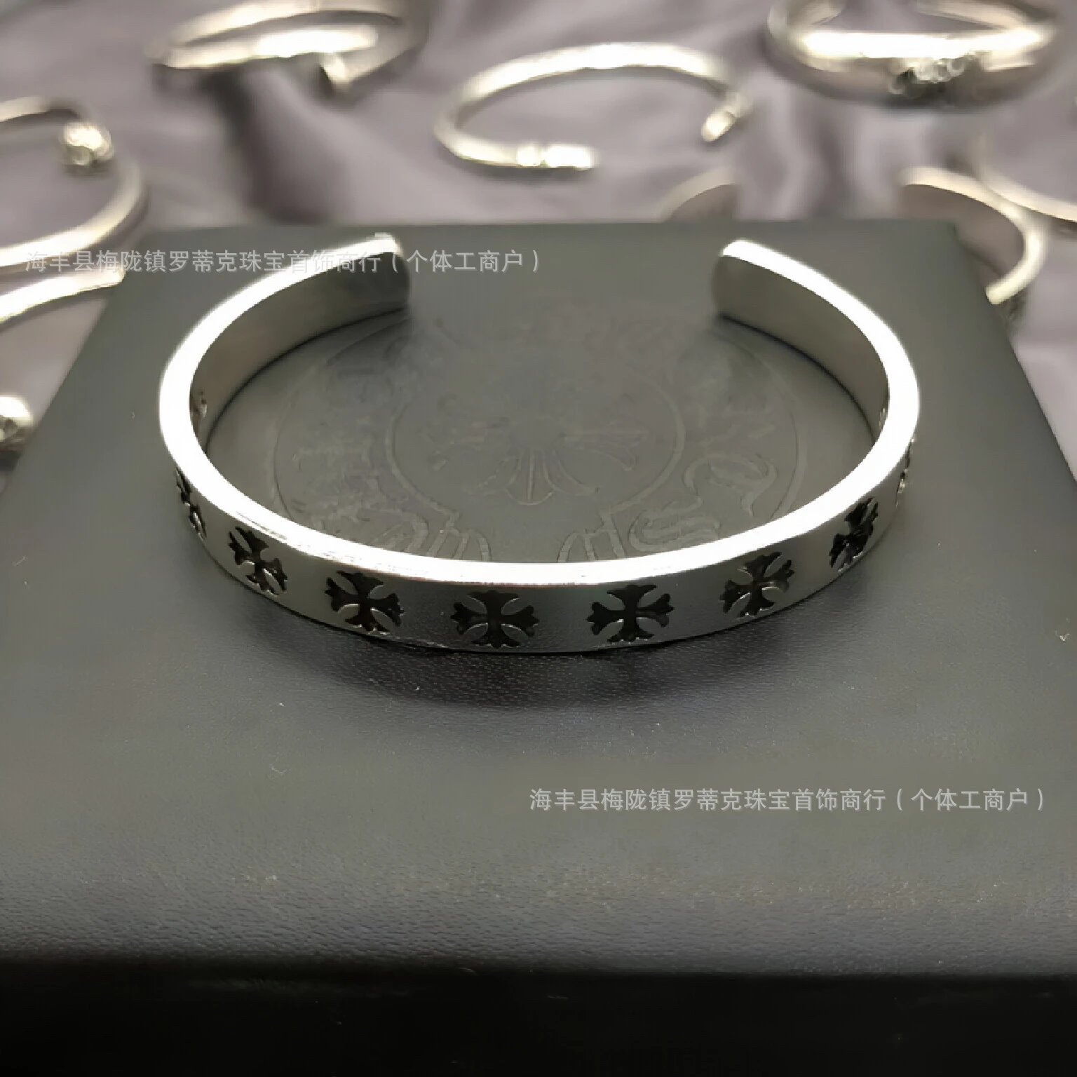 Design Handcrafted Floral Silver Cuff Bracelet Jewelry - 7