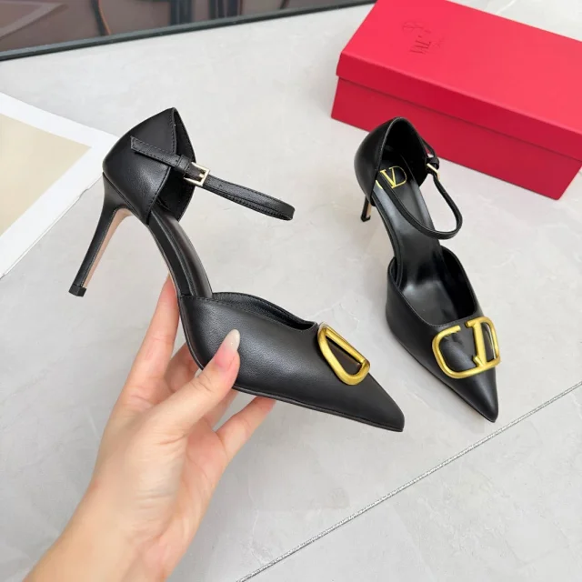 Valentino Garavani High Heels Pointed-Toe Ankle-Strap V-Logo Pumps product detail image 4