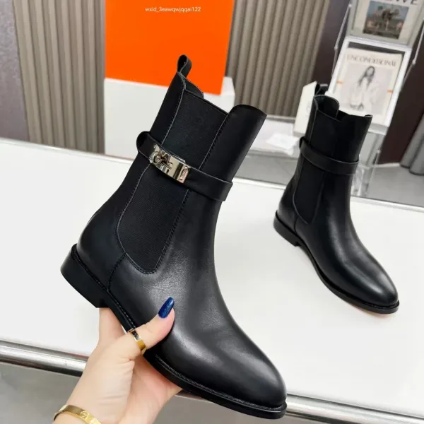 Hermès Chelsea Boots Black with Palladium Hardware - 1