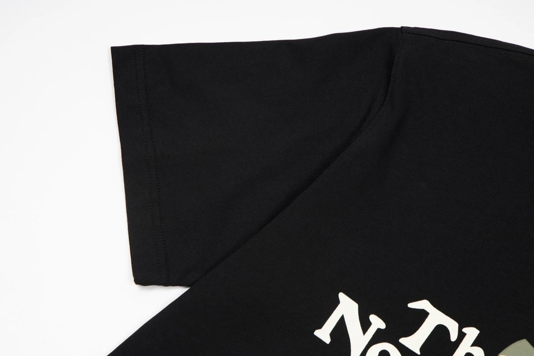 Gucci GUGU x The North Face Graphic Print Black T-Shirt T-Shirts - 15
