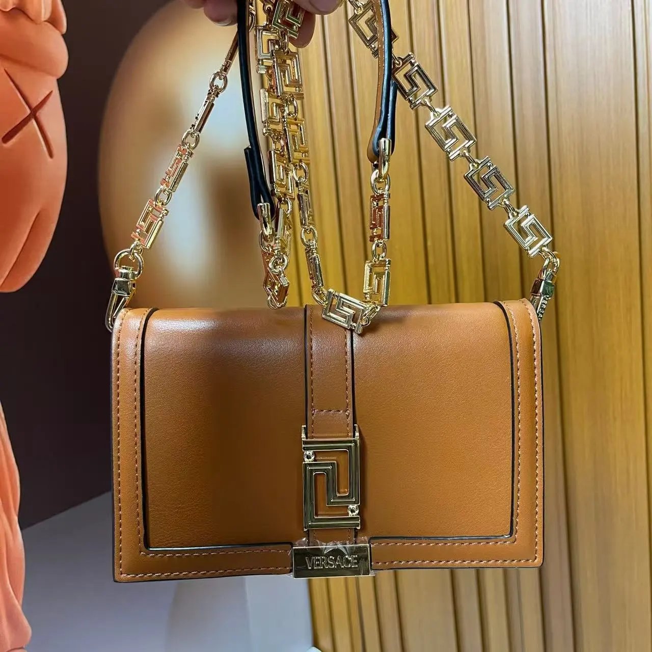 Versace La Medusa Chain Bag Tan Leather Shoulder Bag - 2