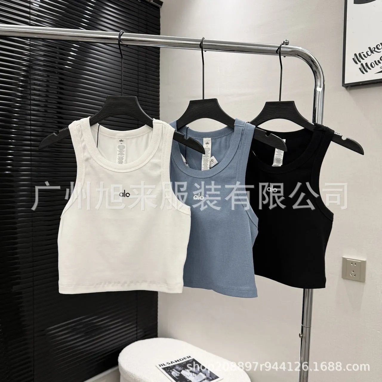 Alo Yoga Ribbed Crop Tank Top Black Vest-Top - 3
