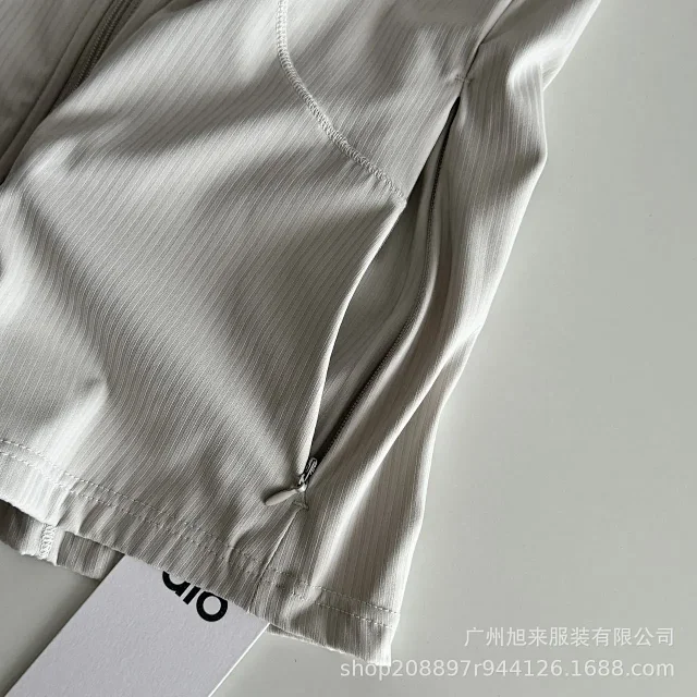 Alo Jackets Ribbed mock-neck zip-up jacket product detail image 7