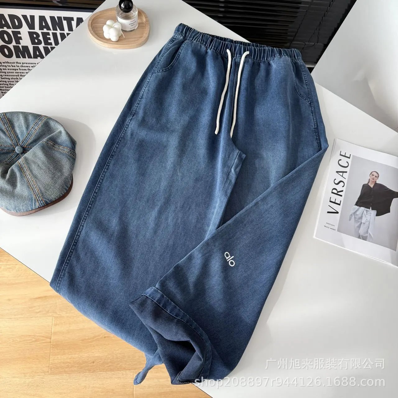Alo Relaxed Fit Denim Joggers Light Wash Blue Jeans - 3