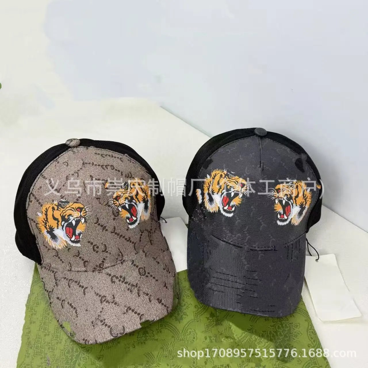 Design Bee Embroidered Baseball Cap Black and Beige - 15