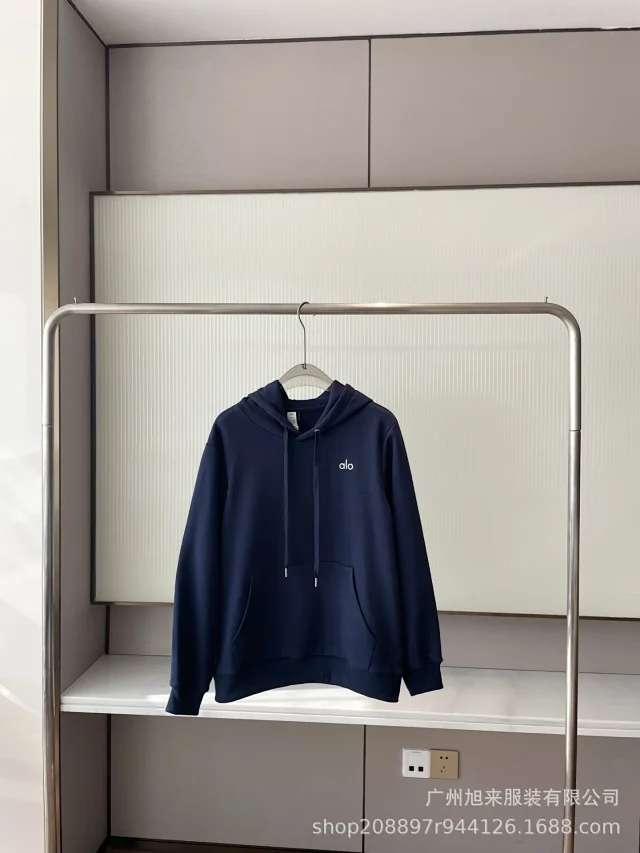 Alo Yoga Hoodies & Sweatshirts Pullover Hoodie with Kangaroo Pocket product detail image 4