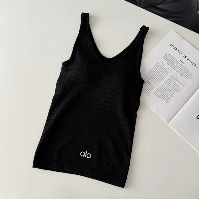 Alo Vests Ribbed Scoop-Neck Tank Top product detail image 4