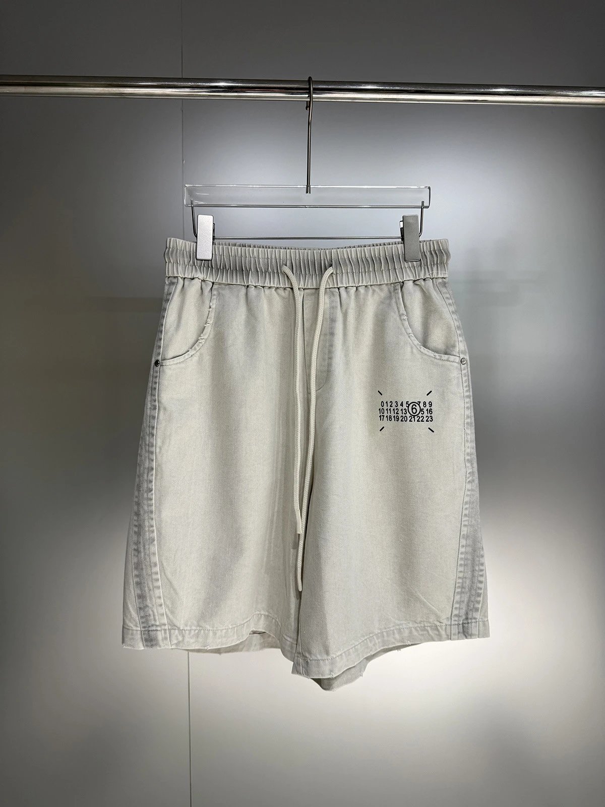 Maison Margiela Tabi Denim Shorts Gray - 10