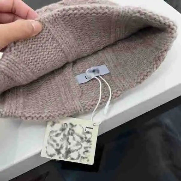 Loewe Cable Knit Beanie Rust Red - 8
