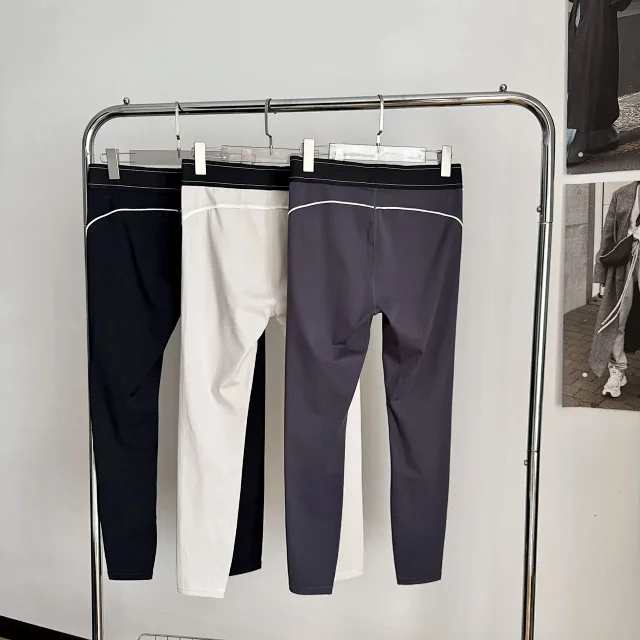 Alo Yoga Trousers High-Waisted Side-Stripe Leggings product detail image 3