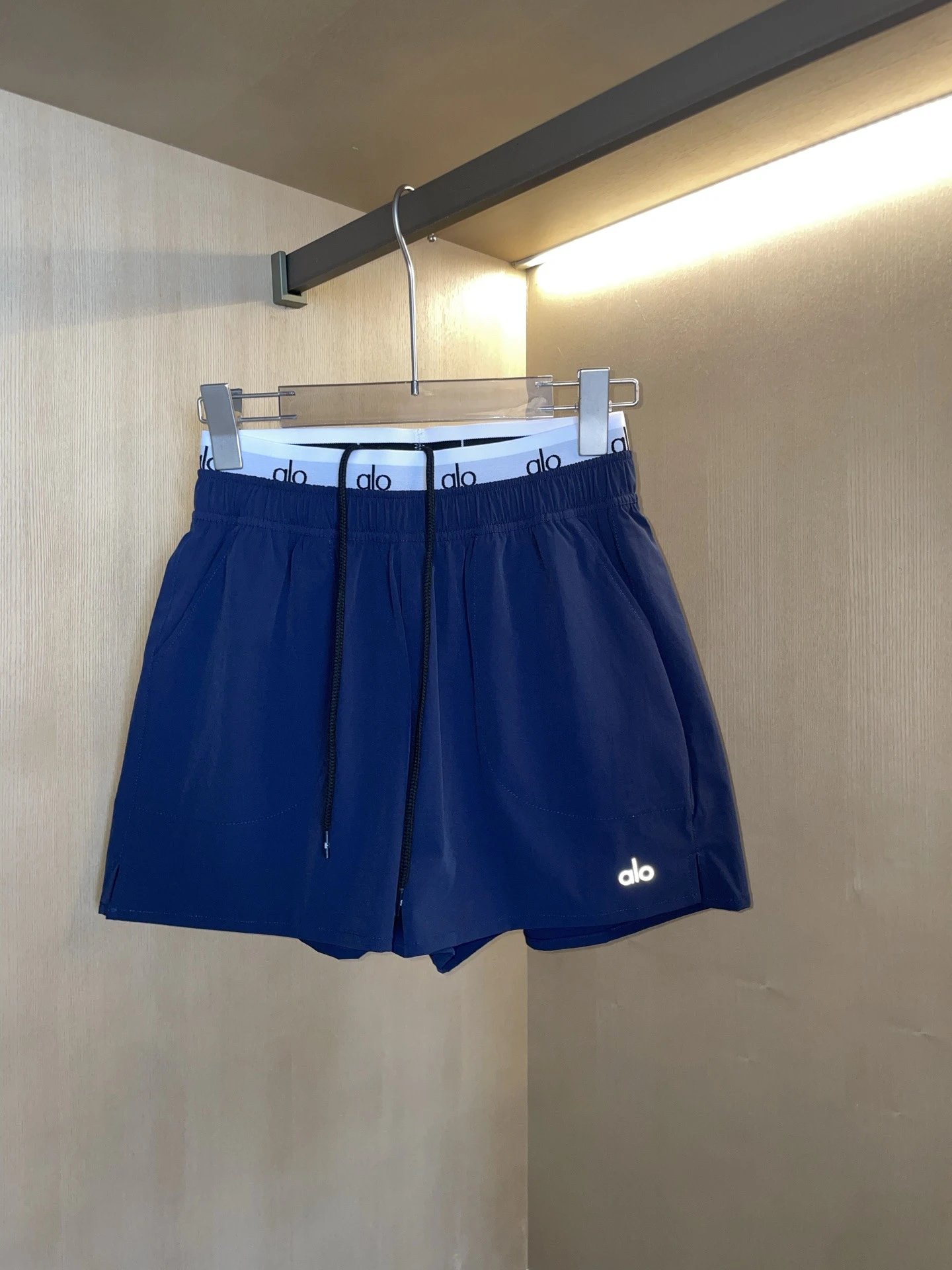 Alo Yoga Flow Shorts Black Activewear Shorts - 6