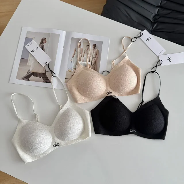 Alo Underwear Lace Padded Bralette product detail image 1