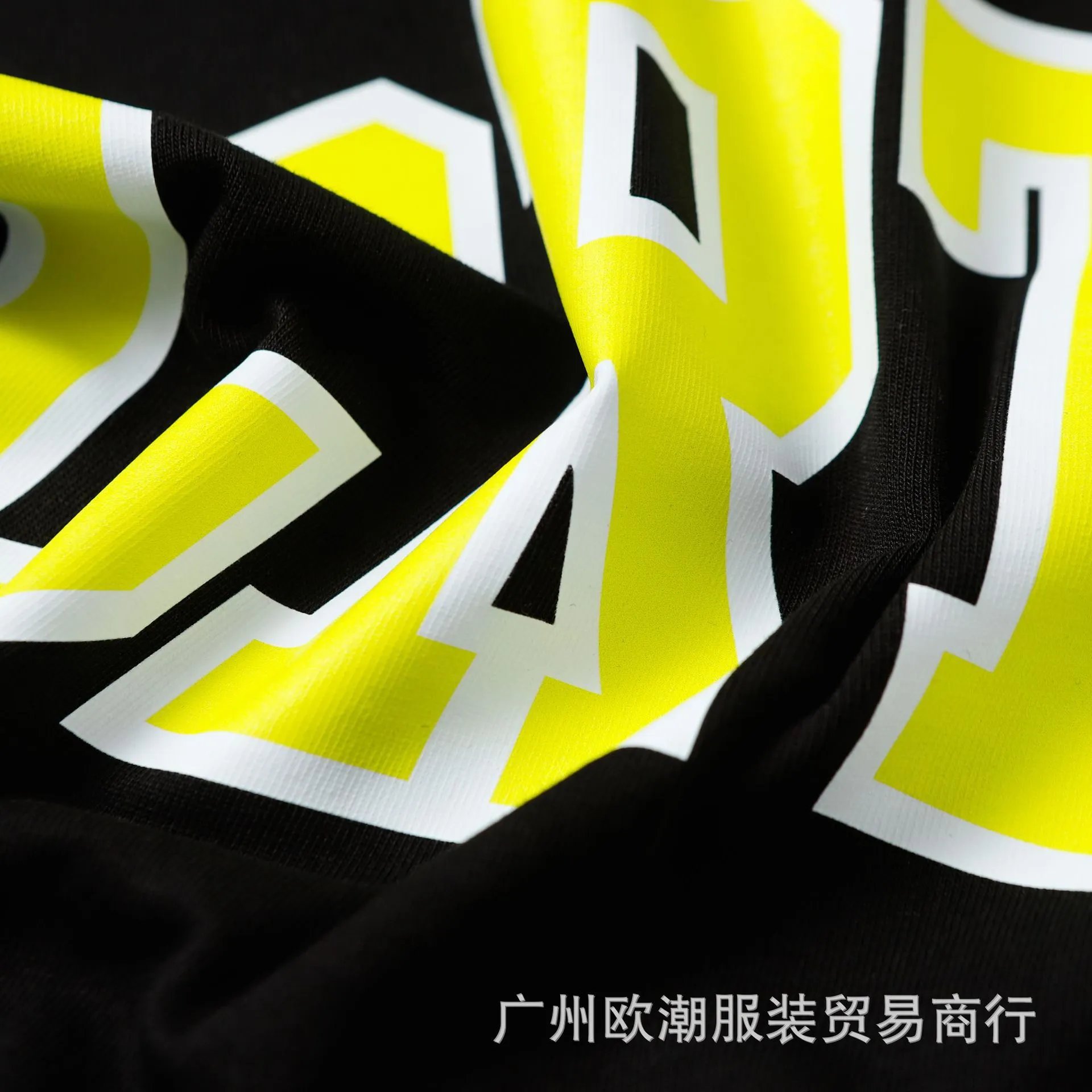 Design CRTZ Peace Inna World Multicolor Graphic T-Shirt T-Shirts - 12