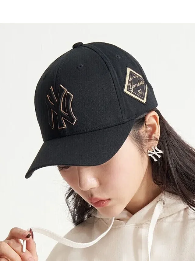 MLB Hats Adjustable curved-brim baseball cap with embroidered New York Yankees logo product detail image 13