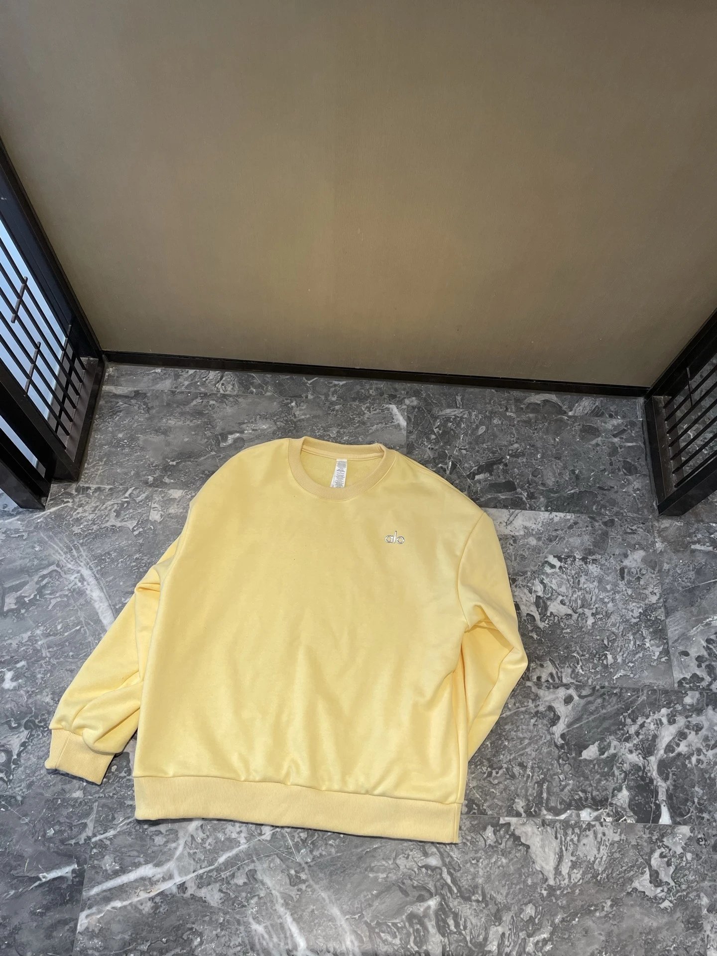 Alo Essential Crewneck Navy Sweatshirt Sweater - 7