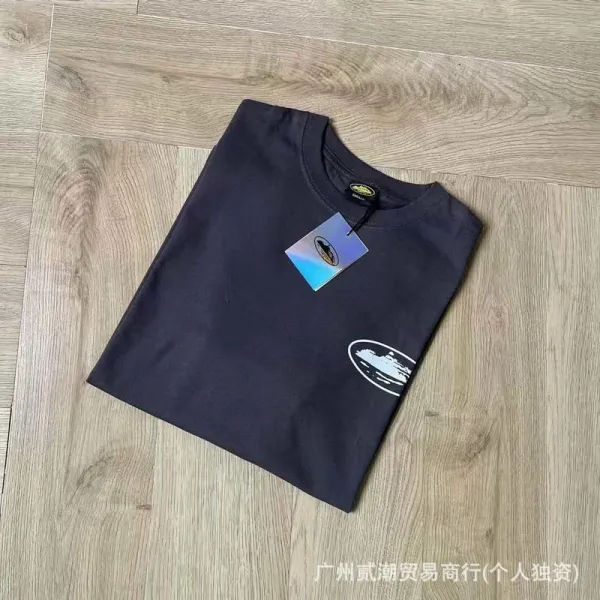 Design Oval Ship Graphic Black T-Shirt - 6