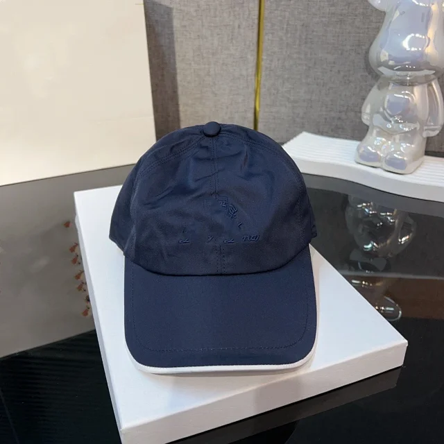 Longchamp Hats Embroidered Horse Logo Baseball Cap with Contrast Trim product detail image 9