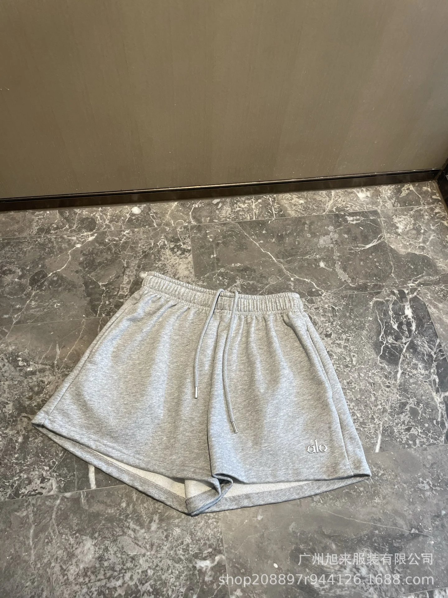 Alo Yoga Shorts Gray Heather Short - 6
